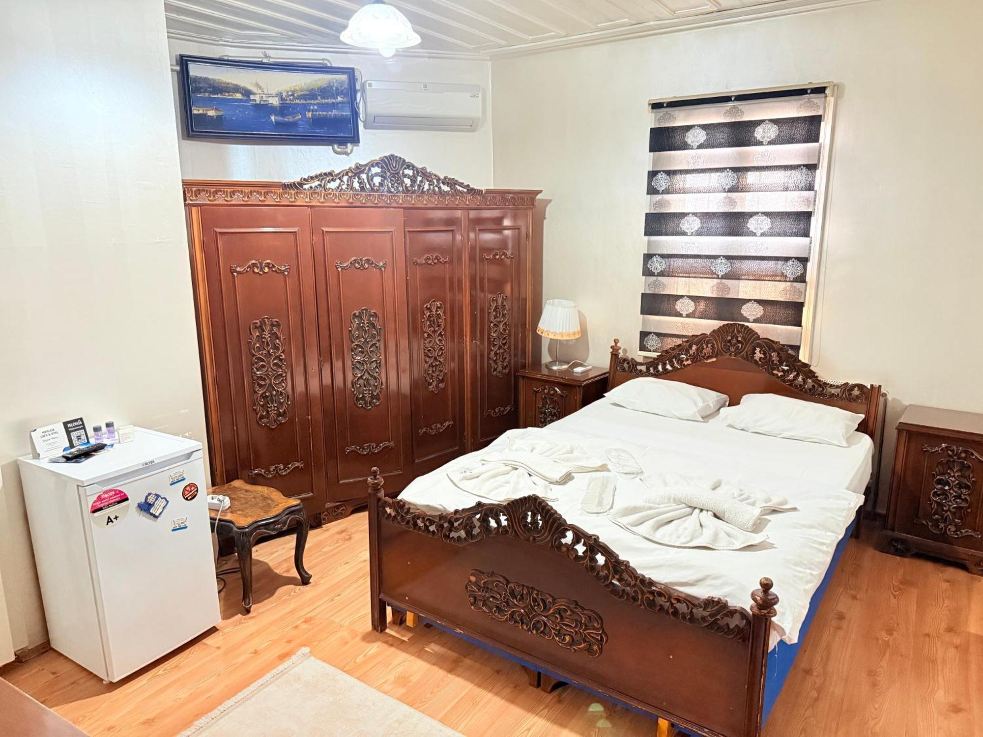 Oez Butik Otel Antik Kent Myrleia Mudanya Exterior photo